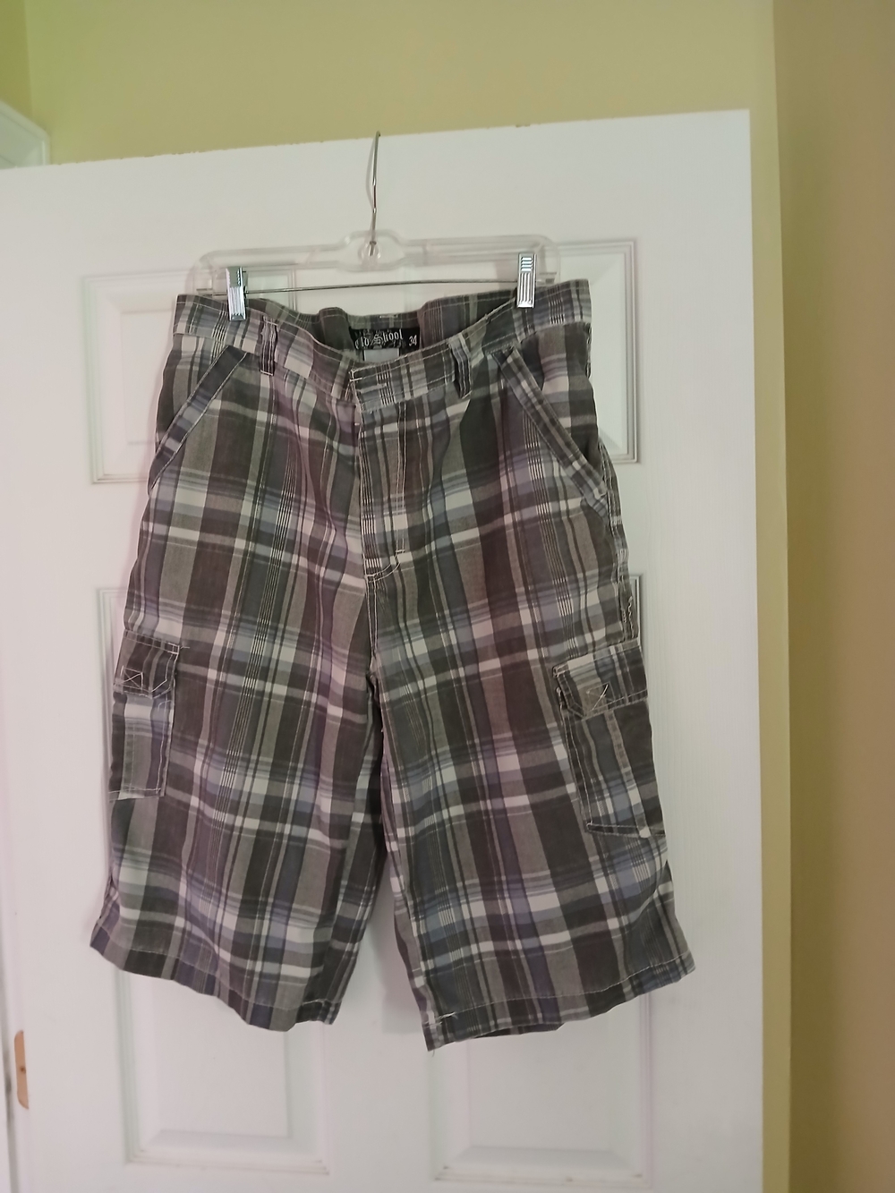 Men's Plaid Cargo Shorts - Gray & Purple